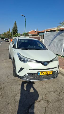 טויוטה C-HR