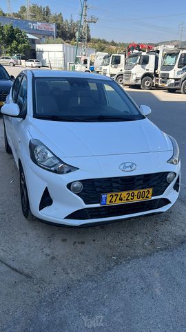 יונדאי i10