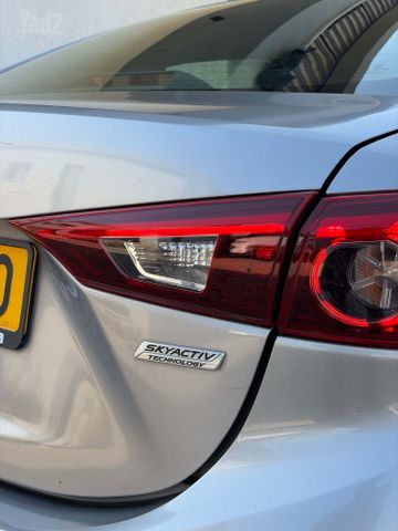 מאזדה 3