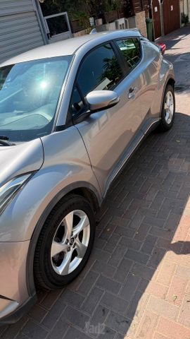 טויוטה C-HR