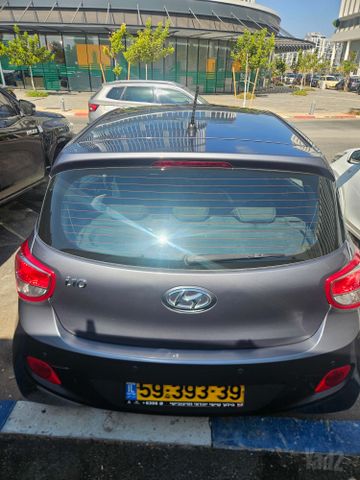 יונדאי i10
