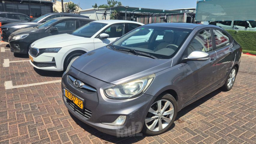 מודעת רכב יונדאי אקסנט i25