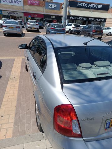 יונדאי אקסנט i25