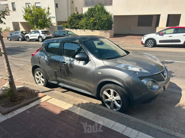 ניסאן ג'וק