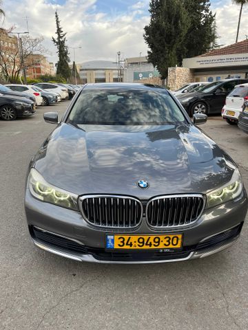 מודעת רכב ב מ וו סדרה 7