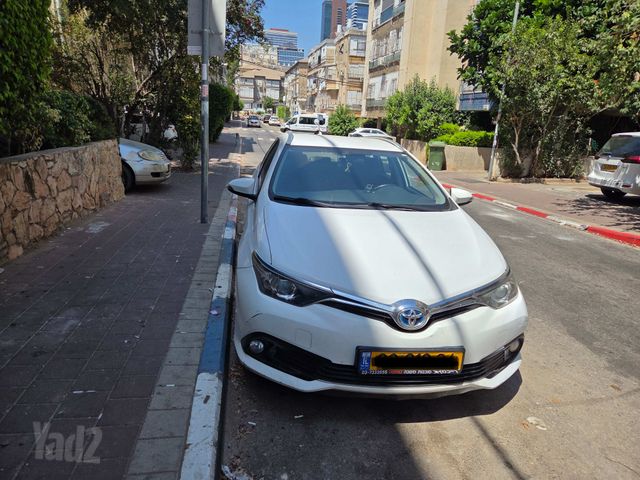 טויוטה אוריס