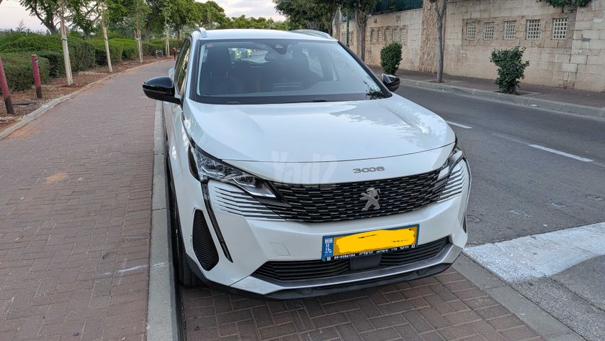 פיג'ו 3008