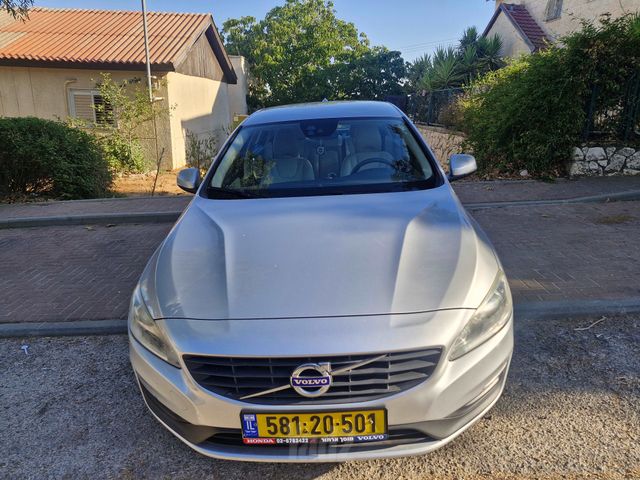 וולוו S60