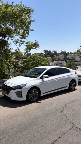 מודעת רכב טויוטה קורולה