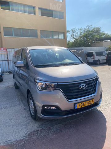 יונדאי H-1 / i800