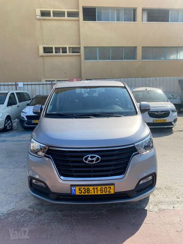 יונדאי H-1 / i800