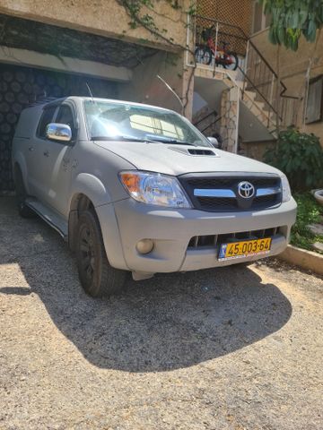 טויוטה היילקס