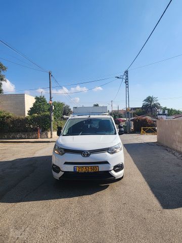 טויוטה פרואייס סיטי