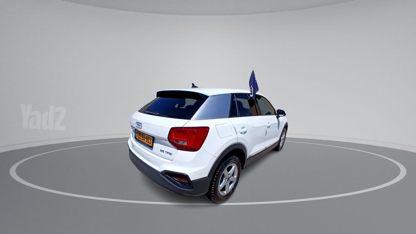 אאודי Q2