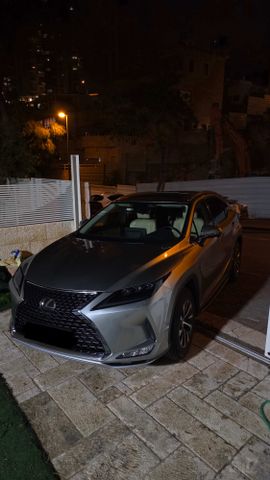 מודעת רכב לקסוס RX