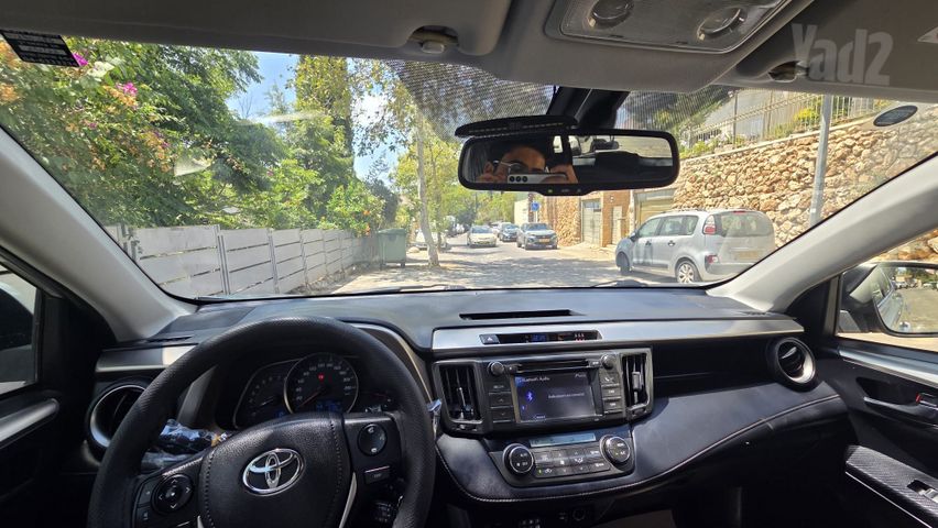 טויוטה RAV4