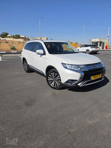 מודעת רכב מיצובישי אאוטלנדר