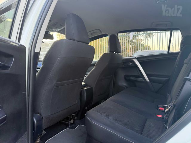 טויוטה RAV4