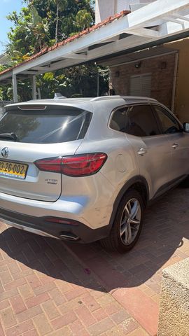 אם ג'י EHS PHEV