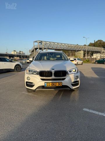 ב מ וו X6
