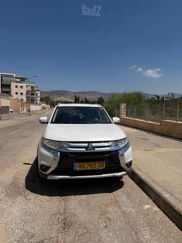 מיצובישי אאוטלנדר
