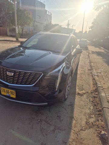 קאדילק XT4