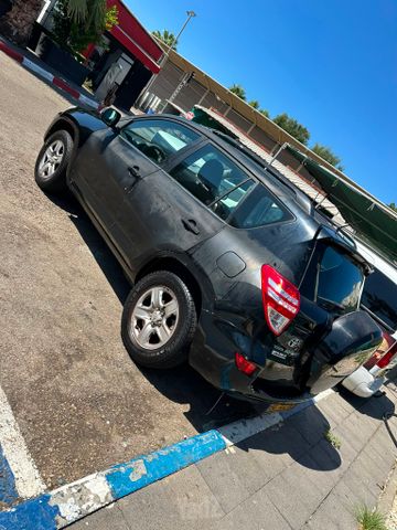 טויוטה RAV4