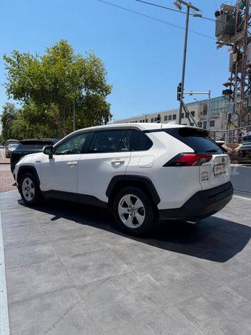 טויוטה RAV4