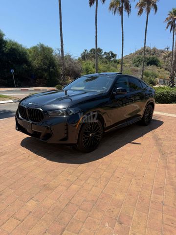 ב מ וו X6