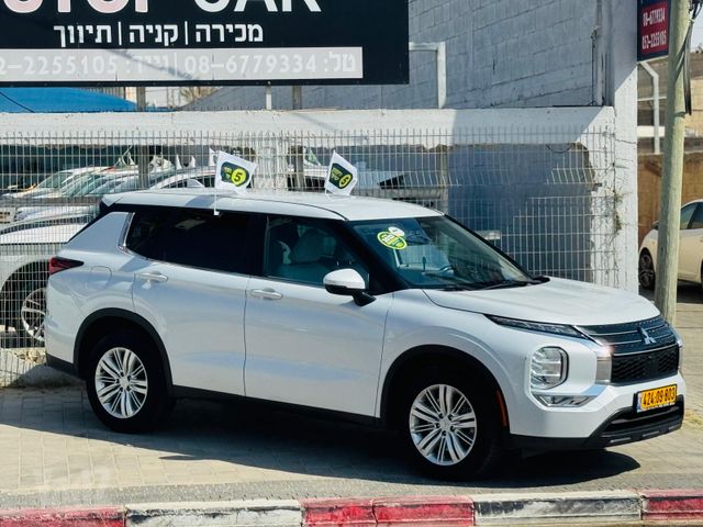 מיצובישי אאוטלנדר