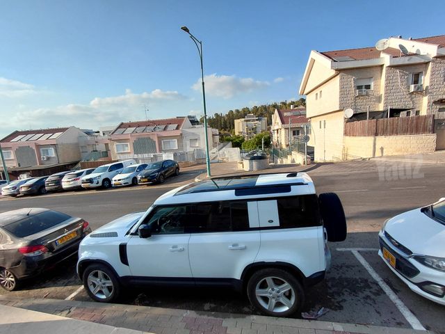 לנד רובר דיפנדר