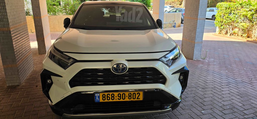 טויוטה RAV4