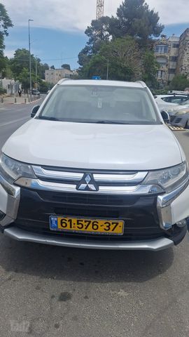 מיצובישי אאוטלנדר