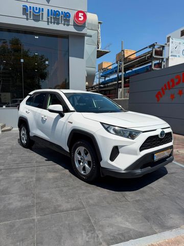 טויוטה RAV4