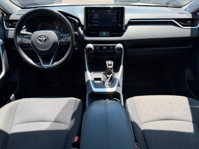 טויוטה RAV4