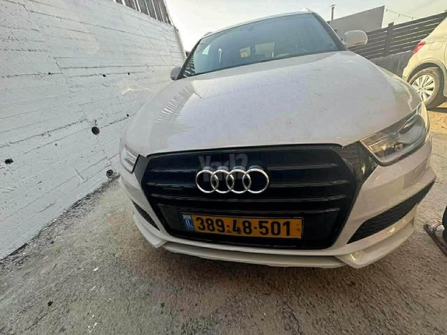 אאודי Q3