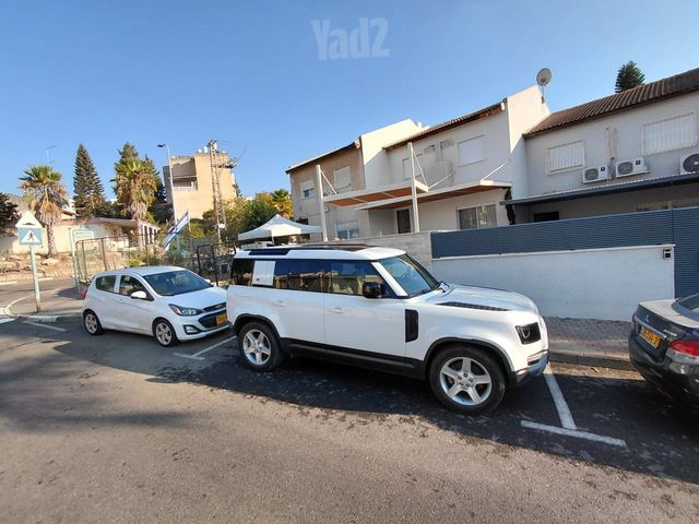 לנד רובר דיפנדר
