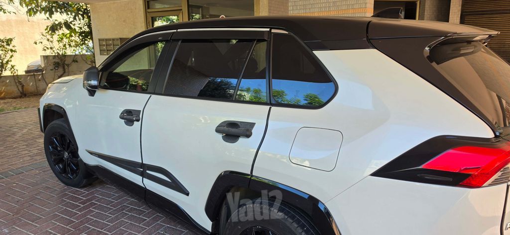 מודעת רכב טויוטה RAV4