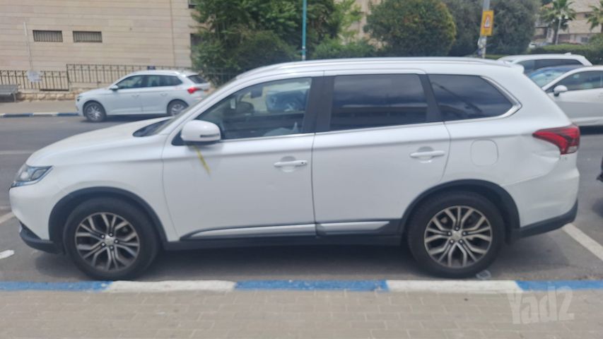 מודעת רכב מיצובישי אאוטלנדר