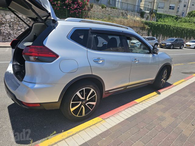 ניסאן אקס טרייל