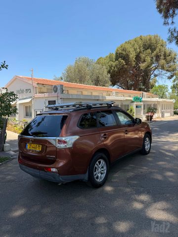 מיצובישי אאוטלנדר