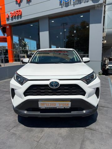 מודעת רכב טויוטה RAV4