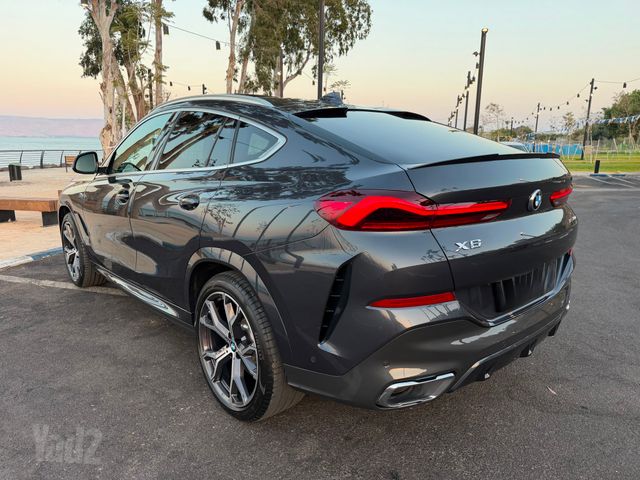 ב מ וו X6