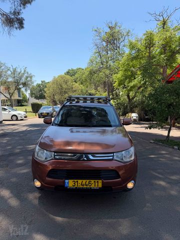 מיצובישי אאוטלנדר