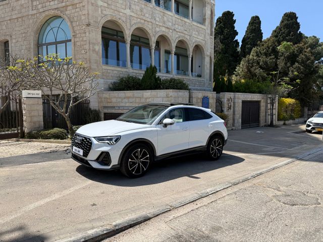 אאודי Q3