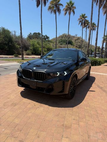 ב מ וו X6