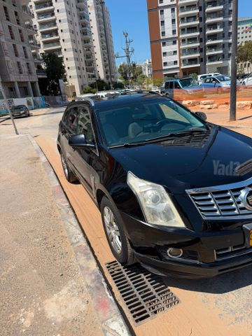 קאדילק SRX