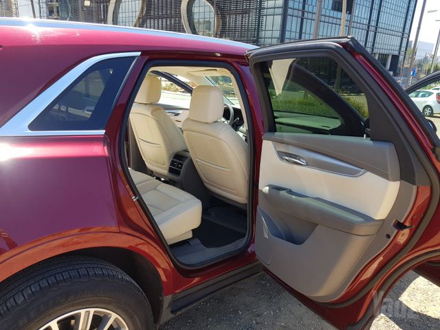 קאדילק XT5