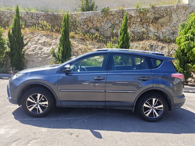 מודעת רכב טויוטה RAV4