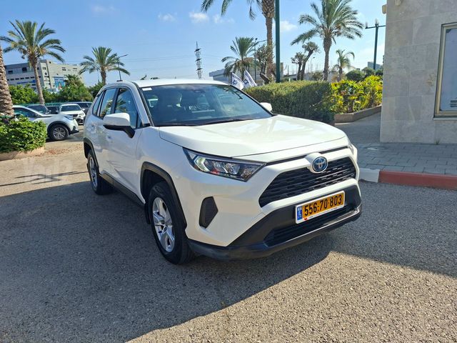 טויוטה RAV4